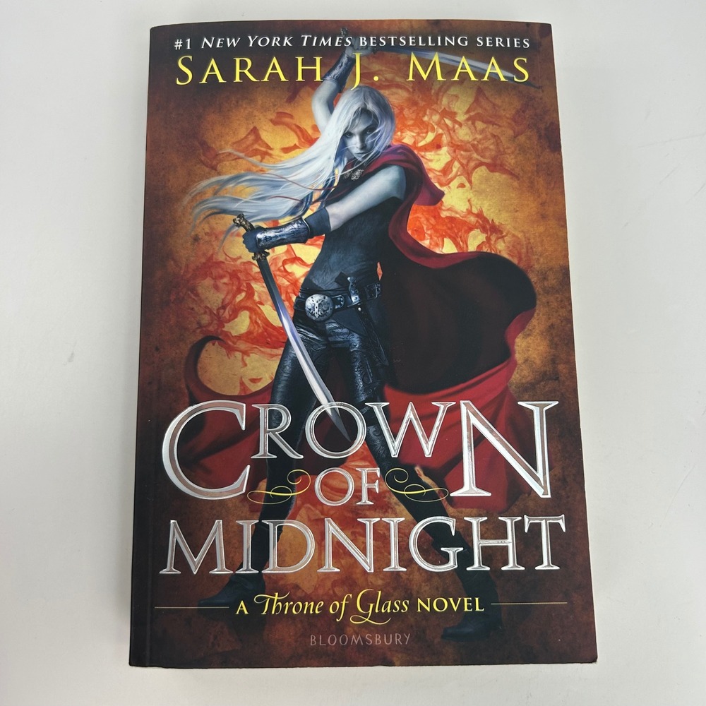 Crown of Midnight Paperback by Sarah J. Maas Throne of Glass